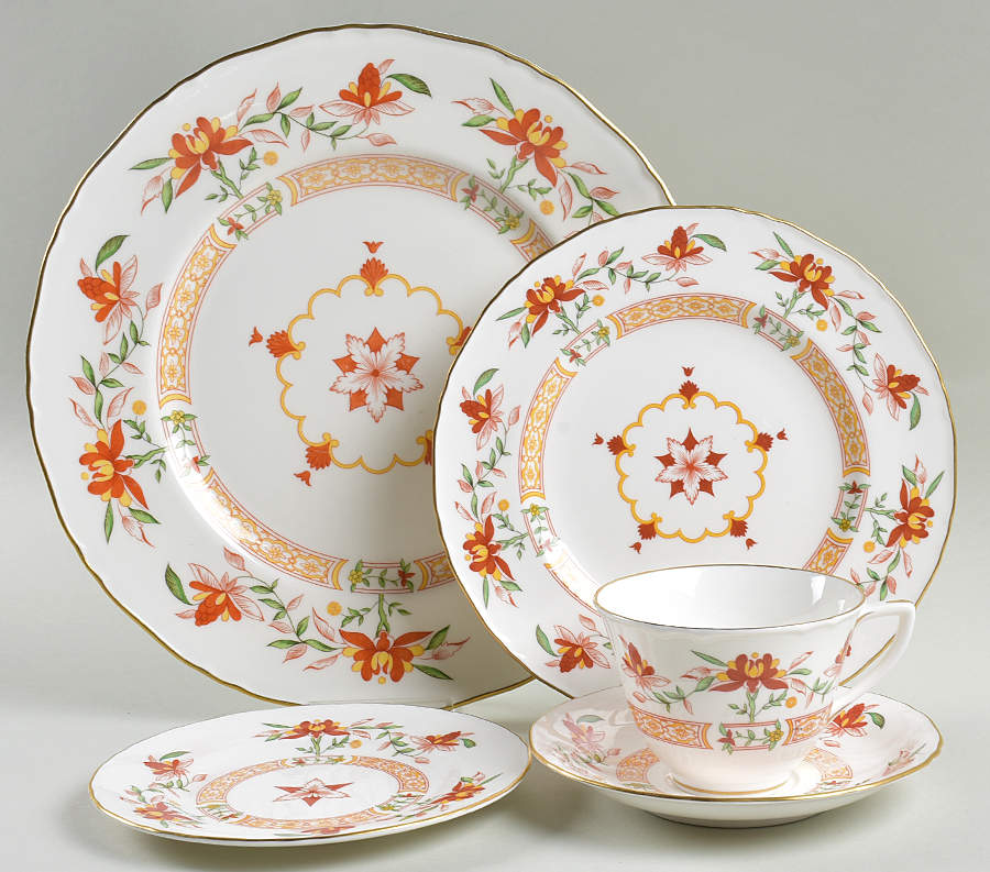 Chamberlain Orange 5 Piece Place Setting by Royal Worcester-1