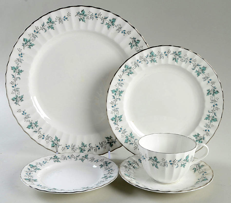 Chapel Hill 5 Piece Place Setting by Royal Worcester-1