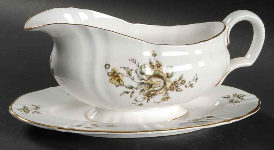 Clementine Gravy Boat & Underplate by Royal Worcester-1