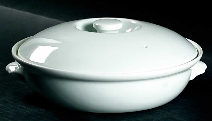 Classic White Medium Round Entree Dish & Lid by Royal Worcester-1
