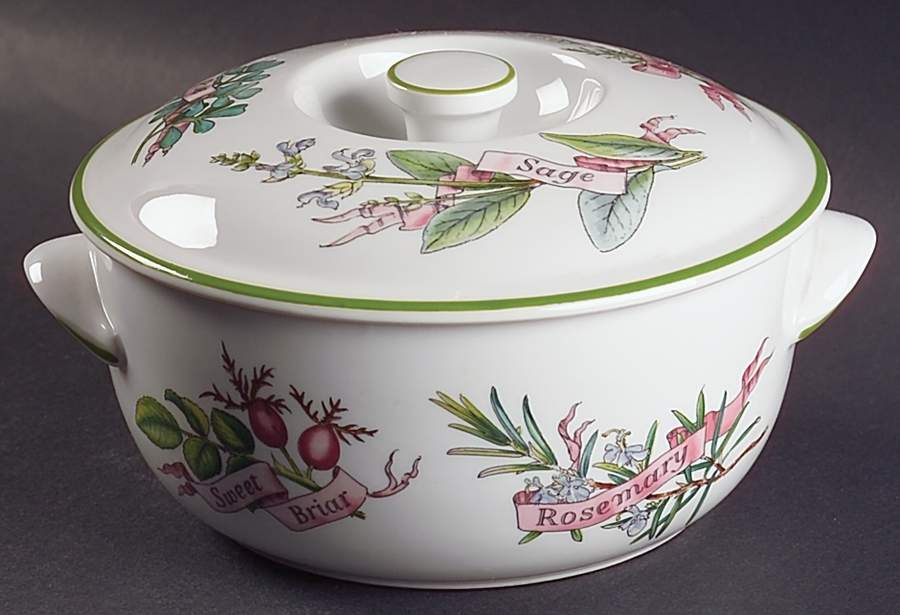 Country Kitchen 1 Qt Round Covered Casserole by Royal Worcester-1