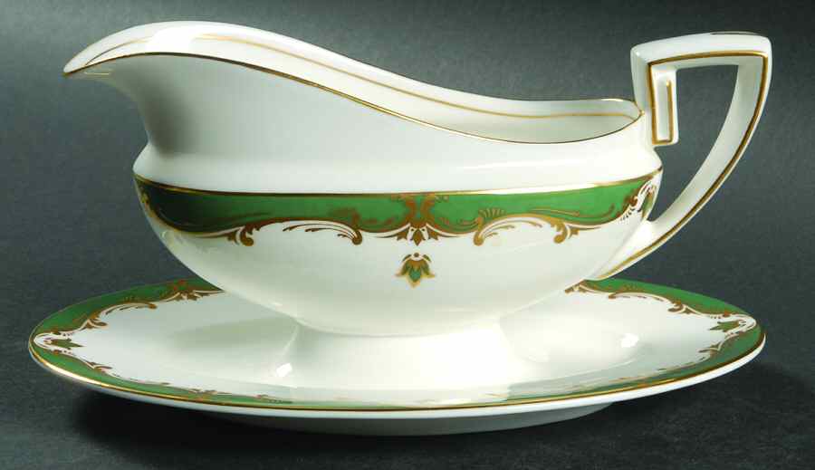 Connaught Gravy Boat with Attached Underplate by Royal Worcester-1