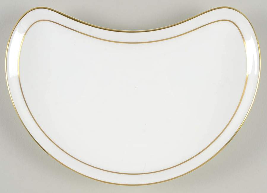 Contessa Crescent Salad Plate by Royal Worcester-1