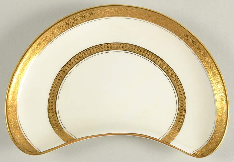 Coronet Crescent Salad Plate by Royal Worcester-1