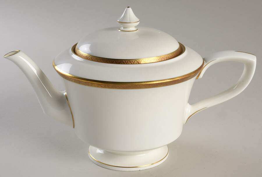 Coventry Teapot & Lid by Royal Worcester-1