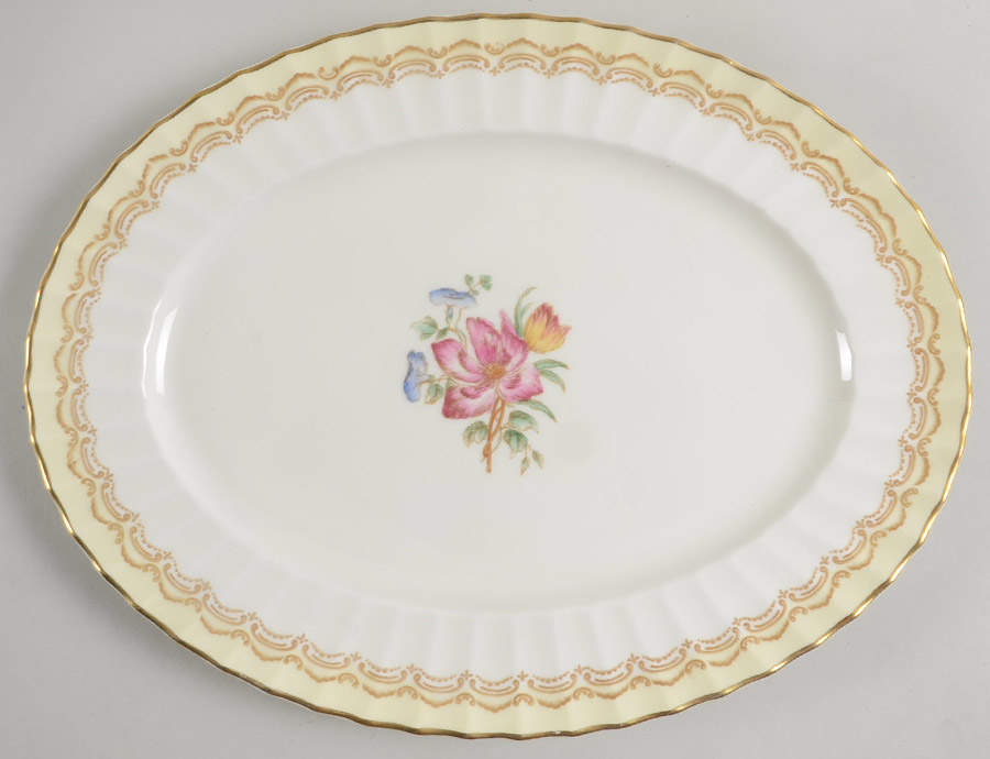 Cromwell 14" Oval Serving Platter by Royal Worcester-1