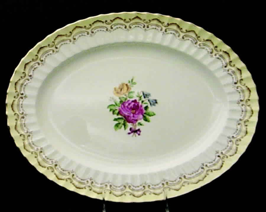 Cromwell 15" Oval Serving Platter by Royal Worcester-1