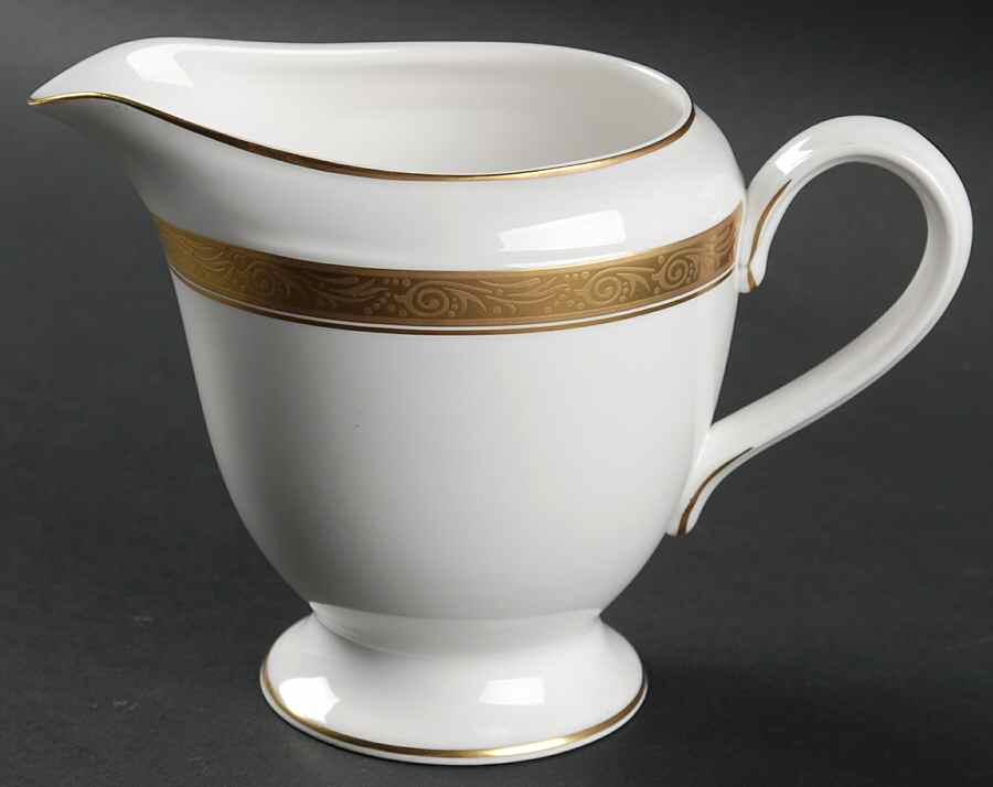 Davenham Creamer by Royal Worcester-1