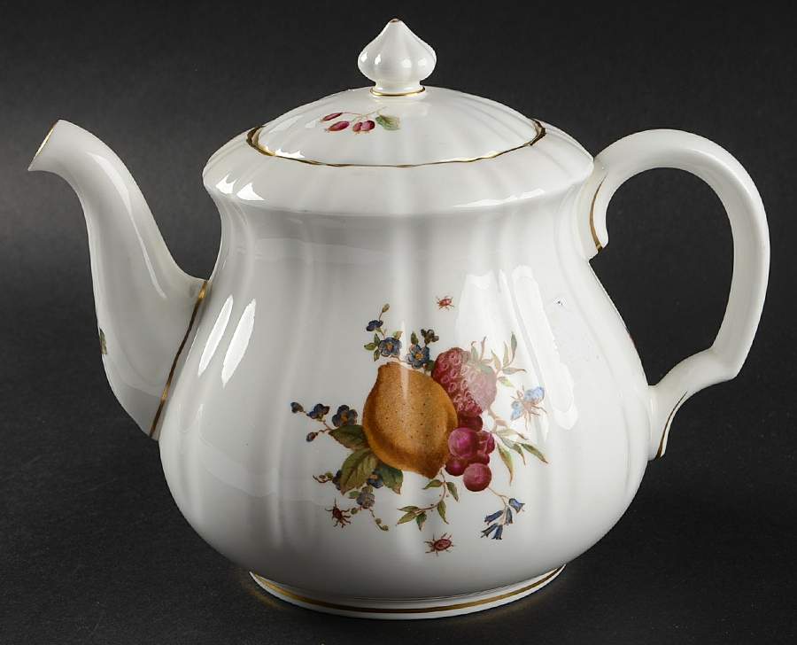 Delecta (Coburg Shape) Teapot & Lid by Royal Worcester-1