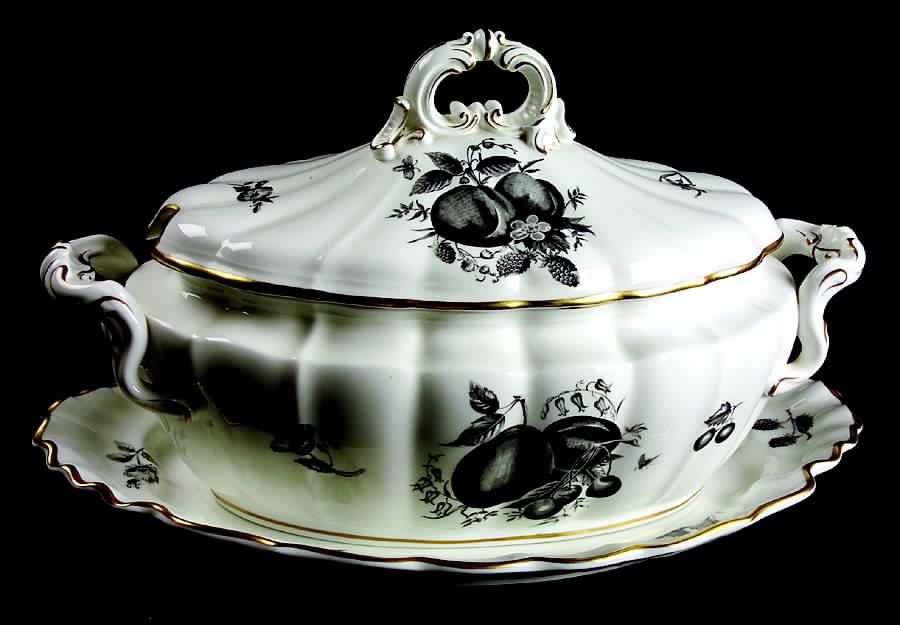 Delecta (Black Design) Oval Tureen & Lid with Underplate by Royal Worcester-1