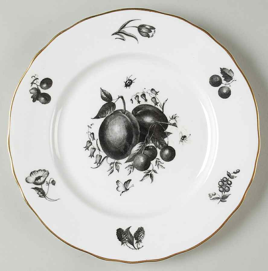 Delecta (Black Design) Luncheon Plate by Royal Worcester-1