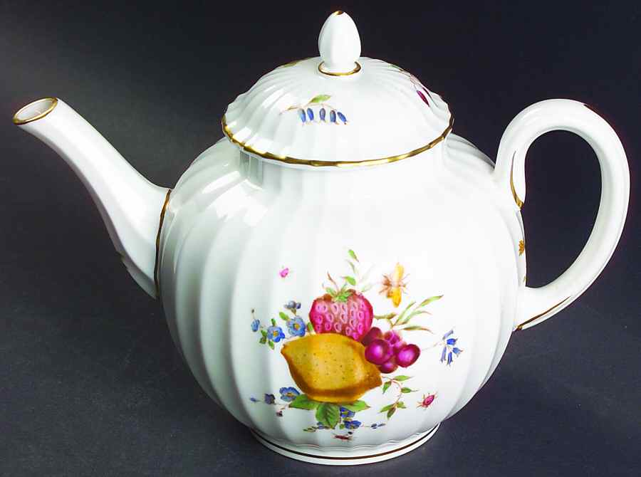Delecta (Warmstry, Ribbed) Mini Teapot & Lid by Royal Worcester-1