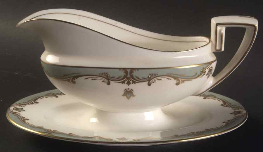 Devonshire Gravy Boat with Attached Underplate by Royal Worcester-1