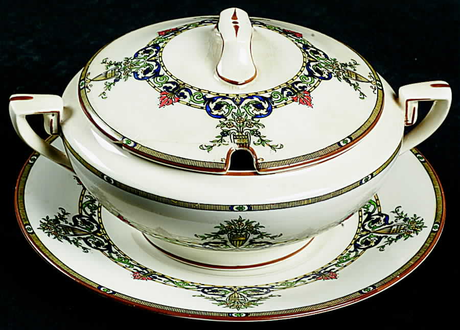 Doncaster Sauce Boat & Lid with Underplate by Royal Worcester-1