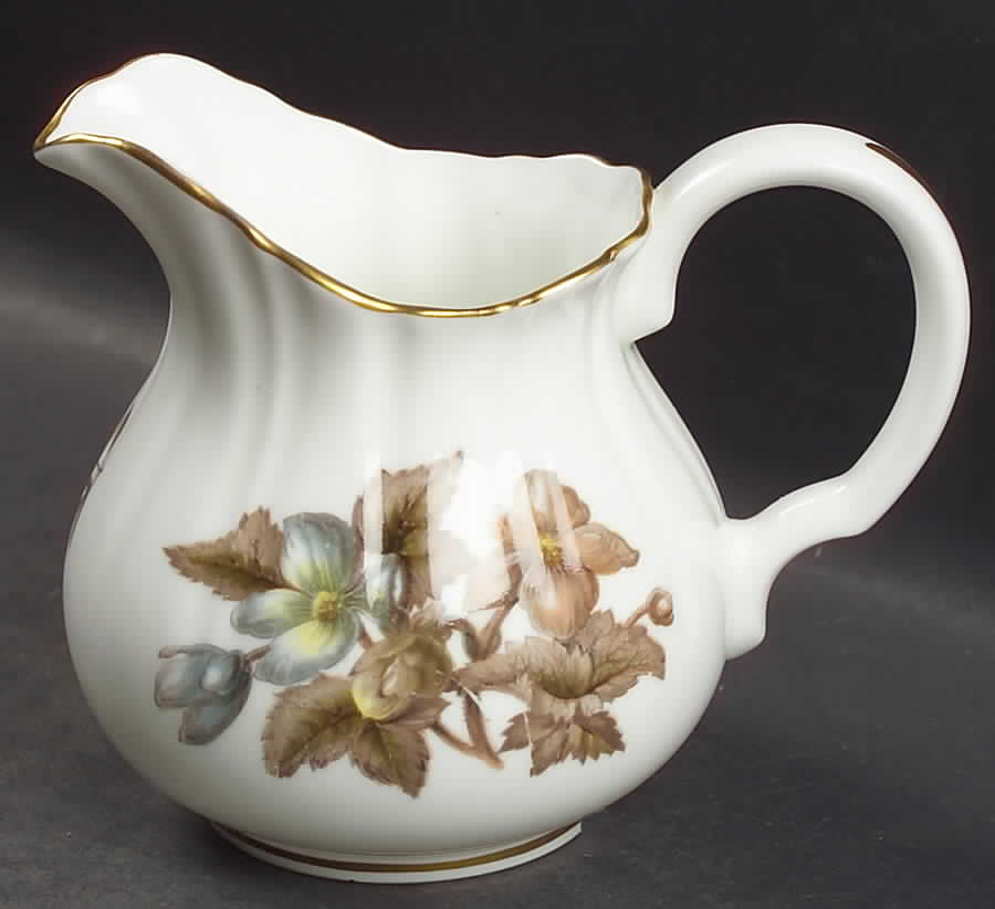 Dorchester (Scalloped, Z2637) Creamer by Royal Worcester-1