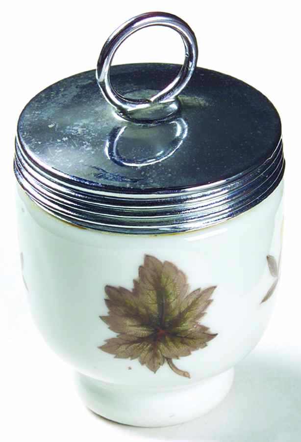 Dorchester (Scalloped, Z2637) Egg Coddler & Lid by Royal Worcester-1