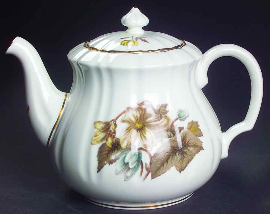 Dorchester (Scalloped, Z2637) Mini Teapot & Lid by Royal Worcester-1