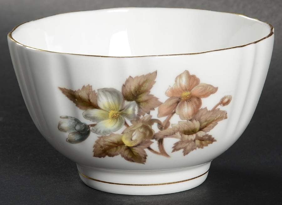 Dorchester (Scalloped, Z2637) Cranberry Bowl by Royal Worcester-1