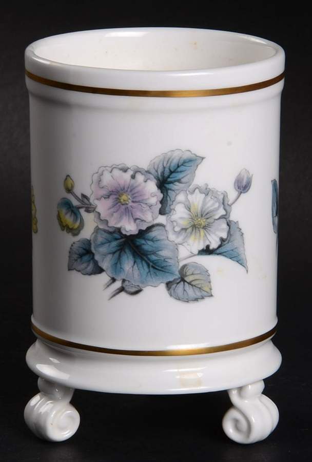 Dorchester (Scalloped, Z2637) Cigarette Holder by Royal Worcester-1