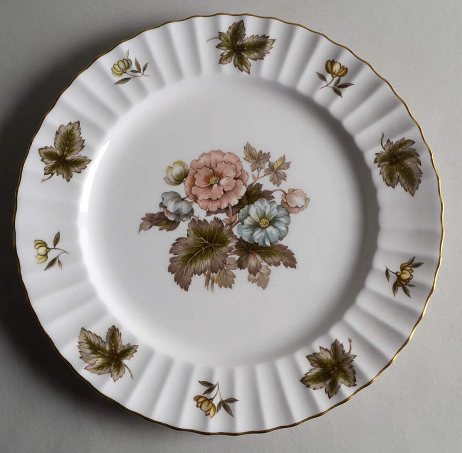 Dorchester (Fluted, Z2818) Dinner Plate by Royal Worcester-1