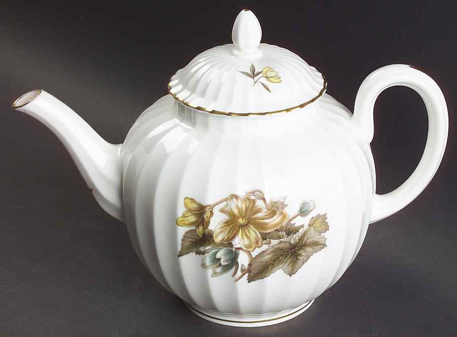 Dorchester (Fluted, Z2818) Teapot & Lid by Royal Worcester-1