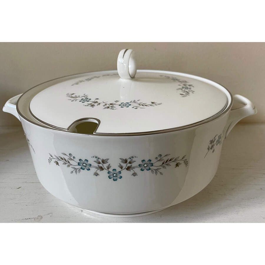 Dorset Tureen &  Lid by Royal Worcester-1