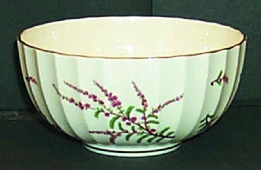 Dunrobin Cranberry Bowl by Royal Worcester-1