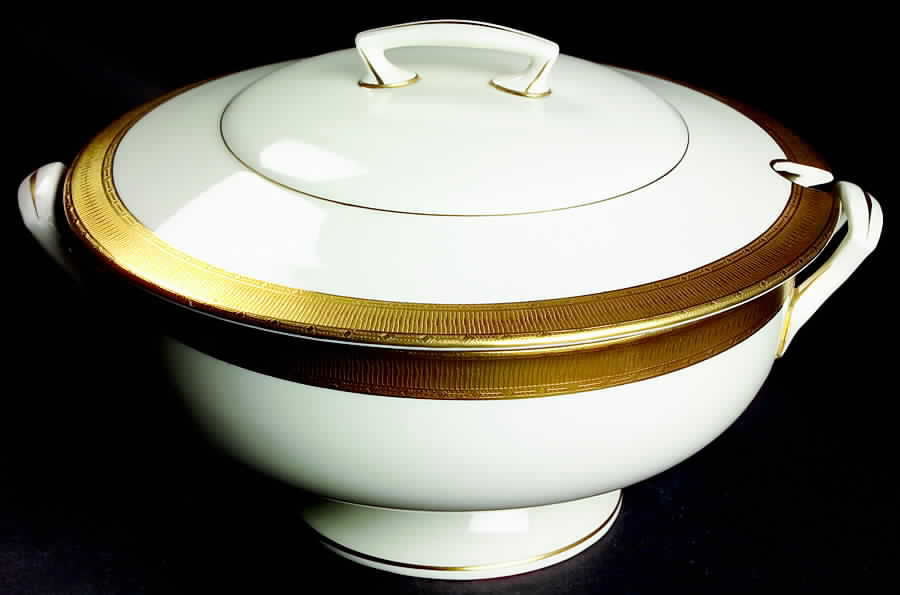 Durham Tureen &  Lid by Royal Worcester-1