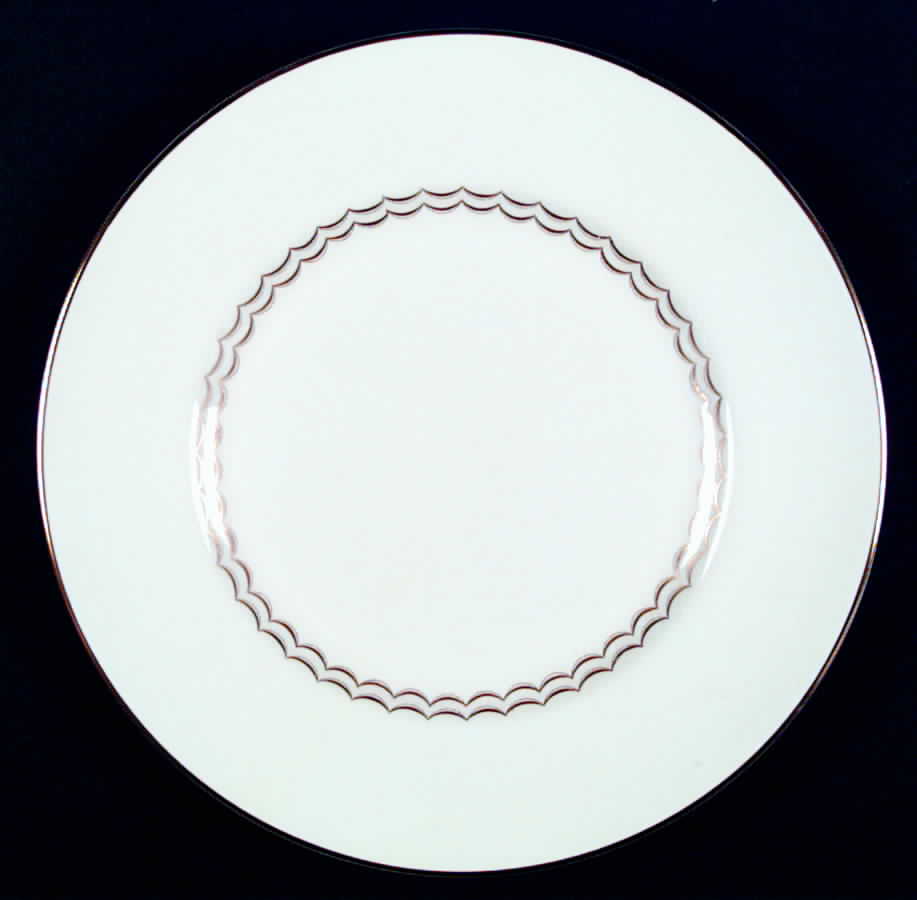 Elsinore Dinner Plate by Royal Worcester-1