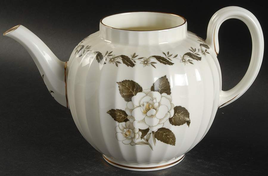 Engadine (No Inner Verge) Teapot No Lid by Royal Worcester-1