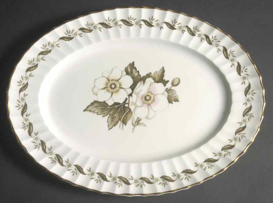 Engadine (No Inner Verge) 13" Oval Serving Platter by Royal Worcester-1
