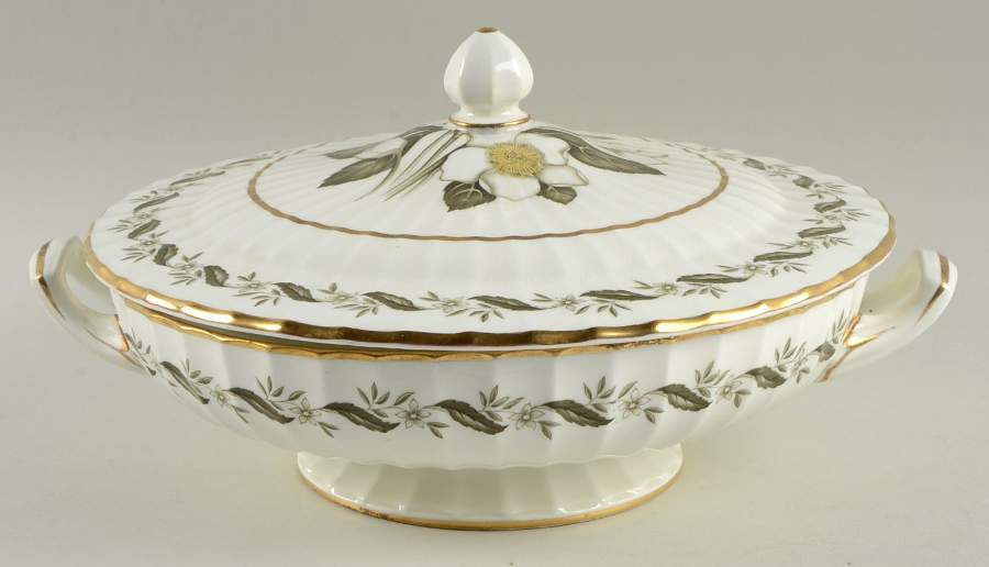 Engadine (Inner Verge) Round Covered Vegetable by Royal Worcester-1