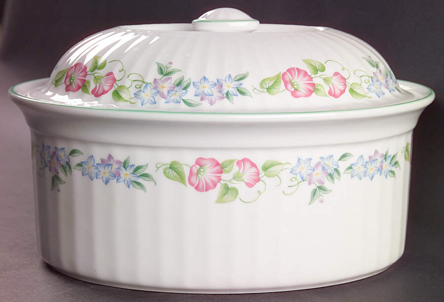 English Garden (Green Trim) 2.25 Quart Oval Covered Casserole by Royal Worcester-1