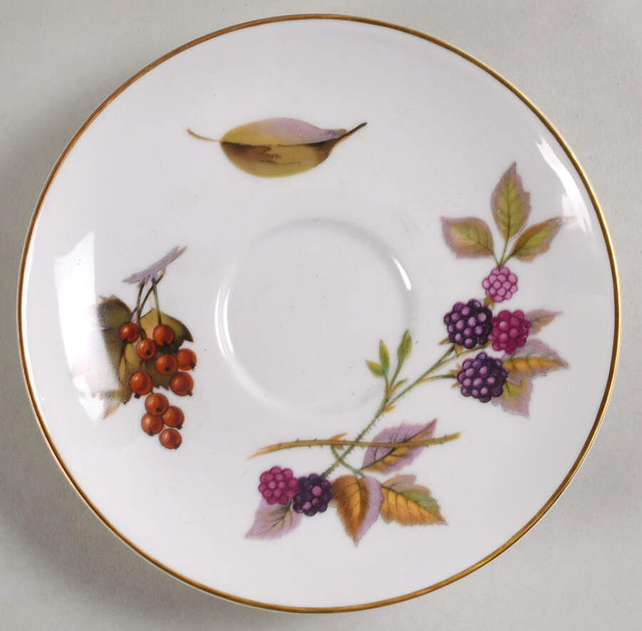 Evesham Gold Saucer for Flat Cup by Royal Worcester-1