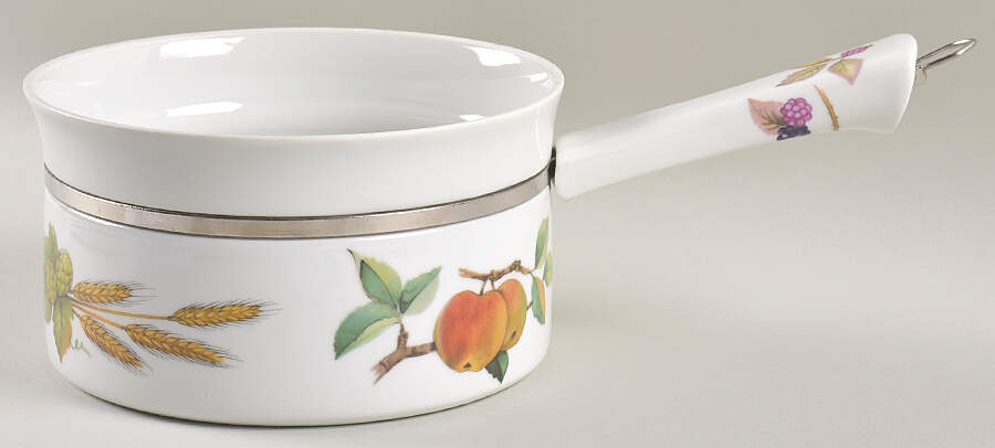 Evesham Gold 1.5 Quart Saucepan W/No Lid by Royal Worcester-1