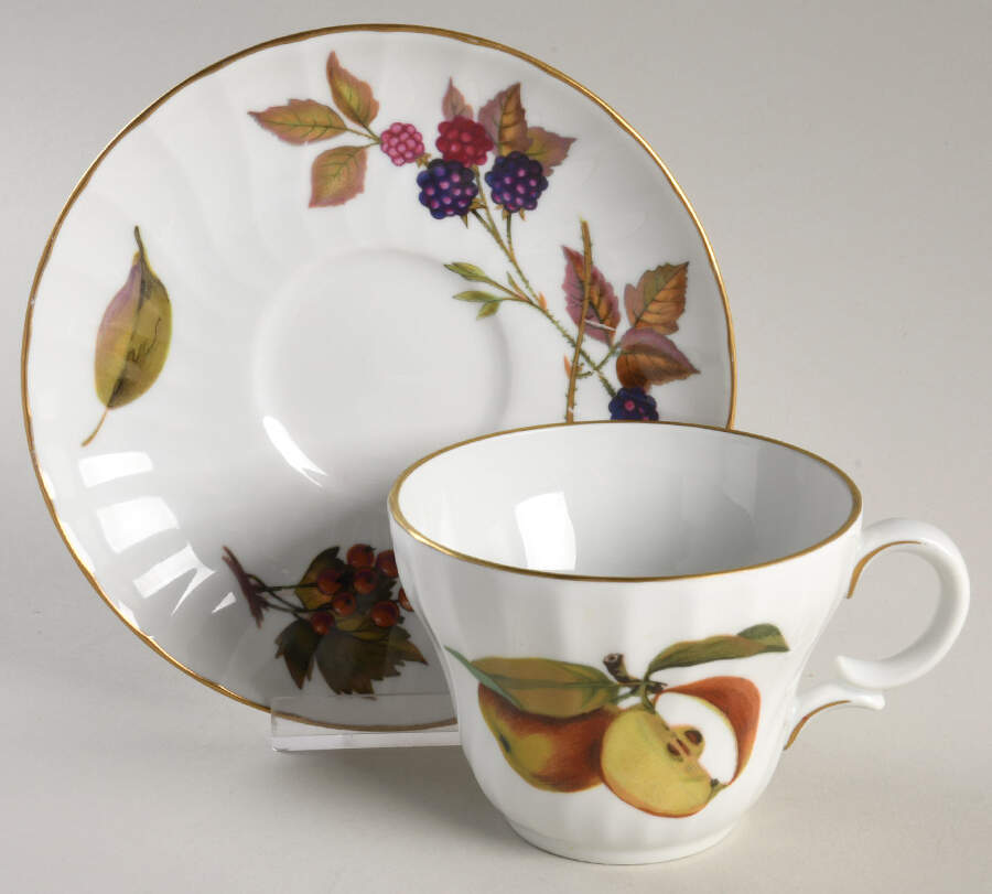 Evesham Gold Flat Cup & Saucer Set by Royal Worcester-1
