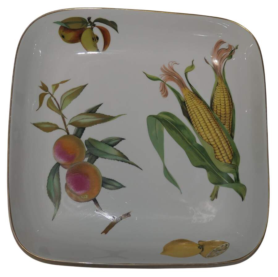 Evesham Gold 10" Square Pasta Serving Bowl by Royal Worcester-1