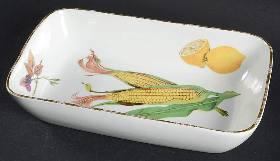 Evesham Gold 10" Deep Rectangular Baker by Royal Worcester-1