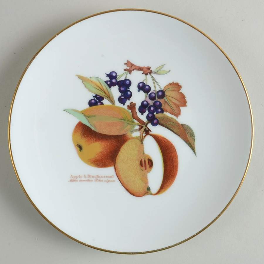 Evesham Gold Dessert/Pie Plate by Royal Worcester-1