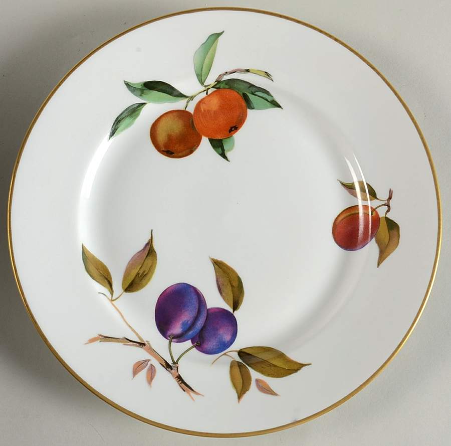 Evesham Gold Luncheon Plate by Royal Worcester-1