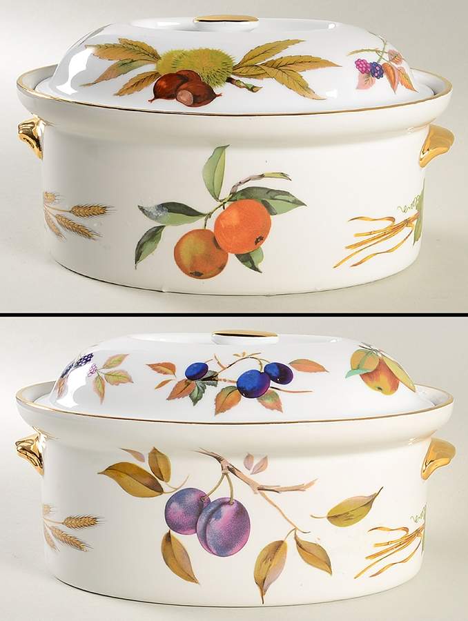 Evesham Gold 2.5 Qt Oval Covered Casserole by Royal Worcester-1