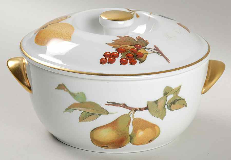 Evesham Gold 1.50 Pt Round Covered Casserole by Royal Worcester-1