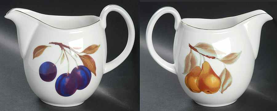 Evesham Gold 24 Oz Jug by Royal Worcester-1