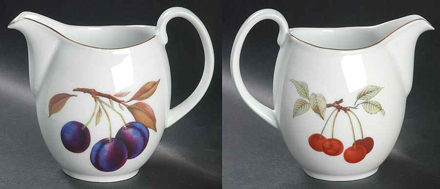 Evesham Gold 24 Oz Jug by Royal Worcester-1