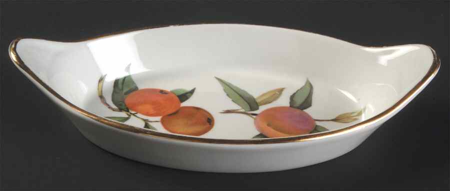 Evesham Gold 9" Augratin by Royal Worcester-1