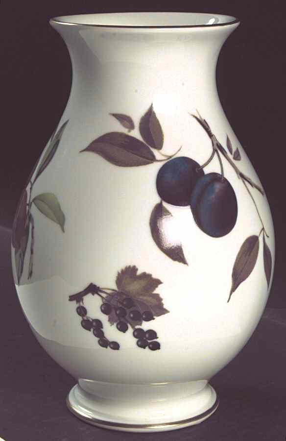 Evesham Gold Chloe Vase by Royal Worcester-1
