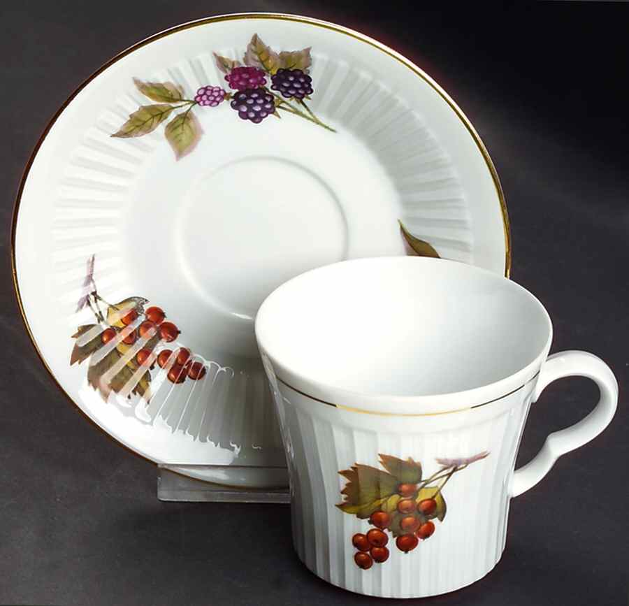 Evesham Gold Flat Cup & Saucer Set by Royal Worcester-1