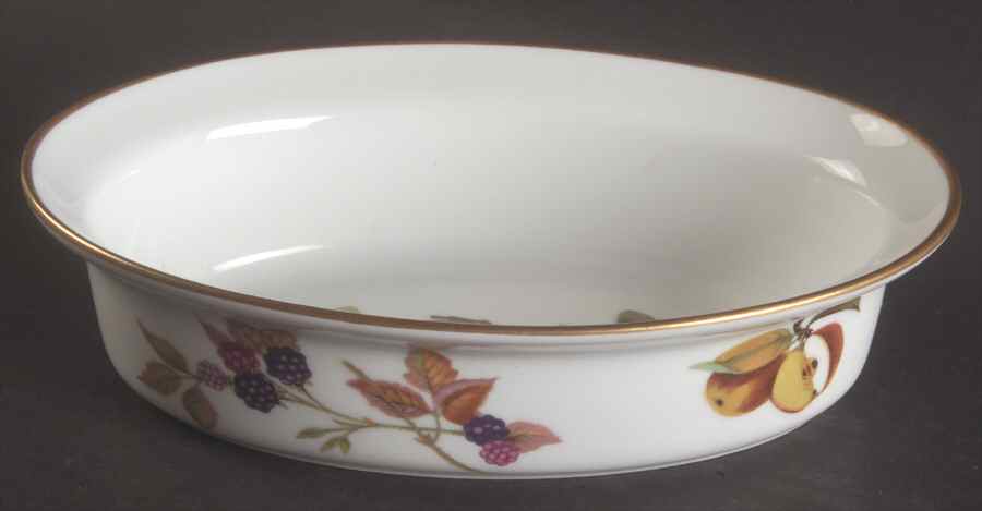 Evesham Gold 7" Oval Pie Baker by Royal Worcester-1