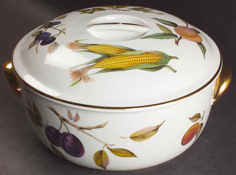 Evesham Gold 2.25 Qt Round Covered Casserole by Royal Worcester-1