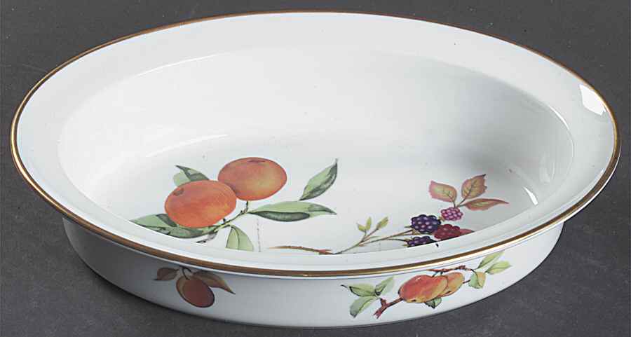 Evesham Gold 9" Oval Pie Baker by Royal Worcester-1